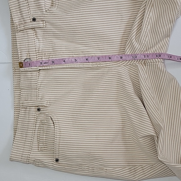 OLD NAVY MID-RISE BOY FRIEND Cut-Off JEANS/ SIZE 10. - Picture 8 of 11